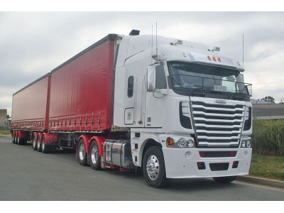"LTL + vehicle" to where urban logistics O2O
