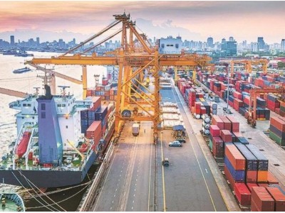 Vietnam enjoys trade surplus of 225 million USD