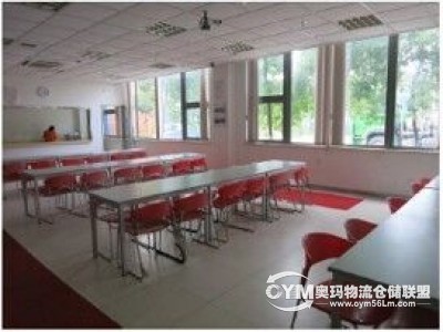 配置高標(biāo)辦工樓及員工餐廳