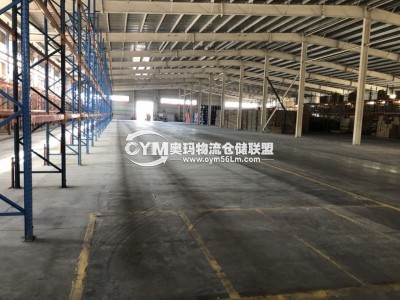 倉庫裝卸區(qū)域?qū)挸ǎ梢蕴峁?7米及以上車輛?？垦b卸