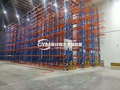 2座坡道式普庫：總建筑面積30677.2m2，單座一層面積6003m2 ，分兩個倉間，凈高8.5米，裝卸升降月臺8個；二層面積6003 m2，凈高10.5米，分兩個倉間，裝卸升降月臺8個。