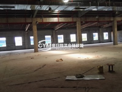 正在建設中的倉庫，預計是國慶前整理好，現(xiàn)正開啟招商中ING