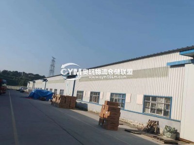 空曠地面，可以自由停車