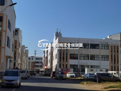沒(méi)有劃停車位，車輛可以自由停靠
