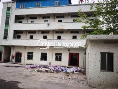 廠房旁邊宿舍區(qū)