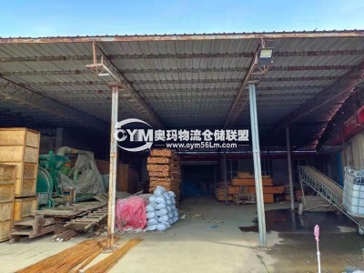 此門進(jìn)去就是圖一最高的那個庫房