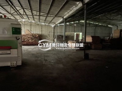 這個(gè)是圖一右邊鐵皮得內(nèi)部倉庫圖