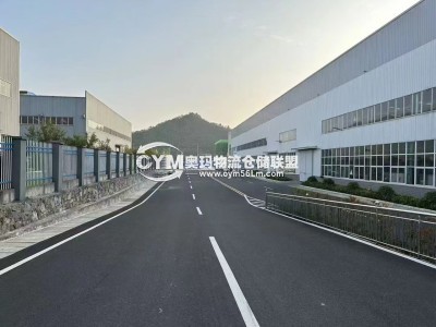 周邊環(huán)境靜謐，周邊交通便利，停車方便
